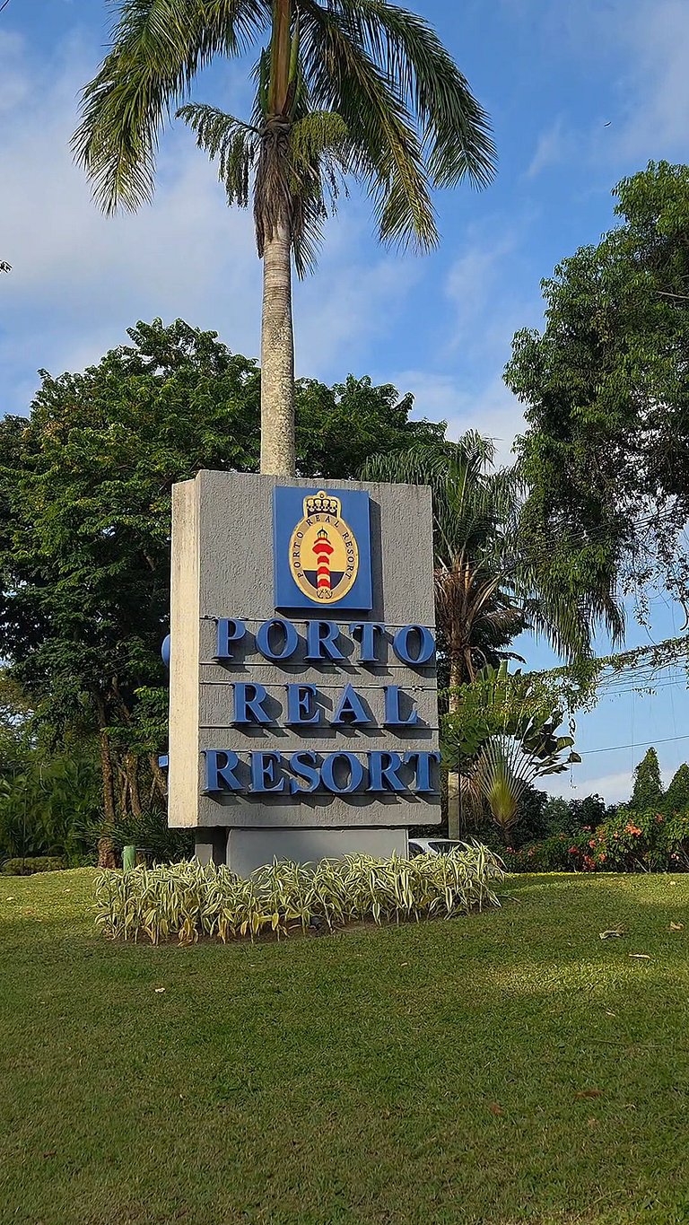 Dreams’ Refuge! Private Beach and 5-Star Leisure at Porto Re